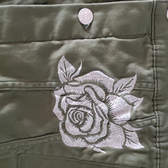LuLaRoe Embroidered Rose Tucker Jacket - Picture 4 of 5